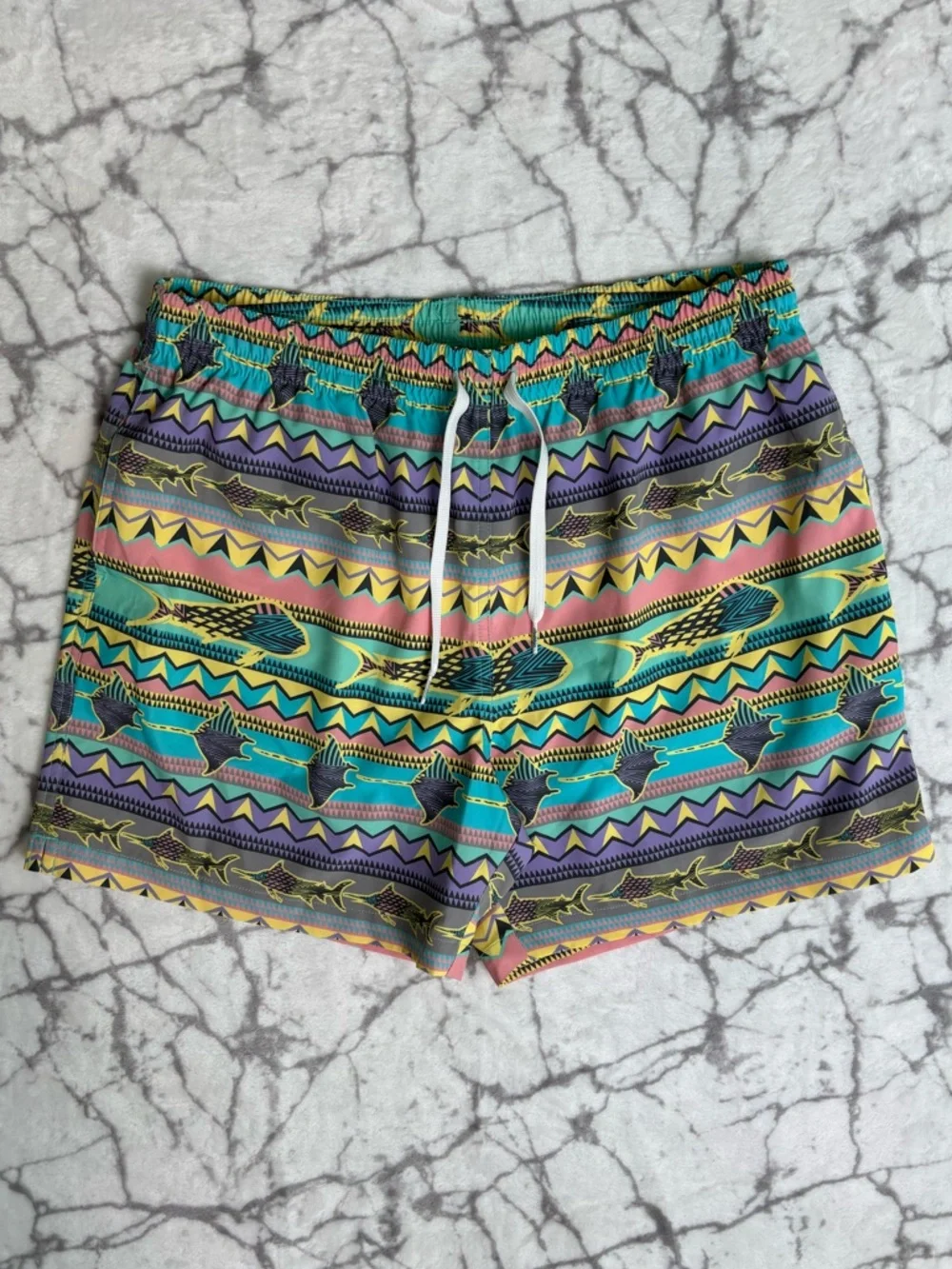 Chubbies Geometric Print Swim Shorts Men’s Xl Purple Aqua Yellow Fishes Rays